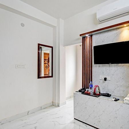 Hotel O Diamond Regency Near Birla Mandir Kolkata Bagian luar foto