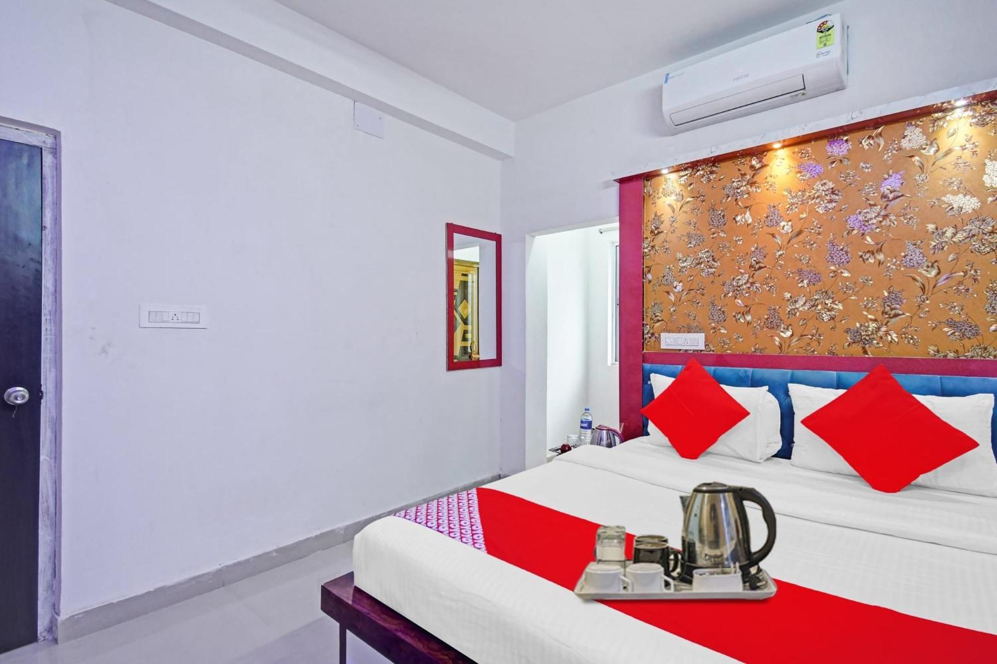 Hotel O Diamond Regency Near Birla Mandir Kolkata Bagian luar foto